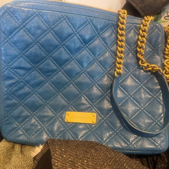 Marc Jacobs Handbags - Marc Jacobs Quilted Blue Shoulder Bag with Gold Chain